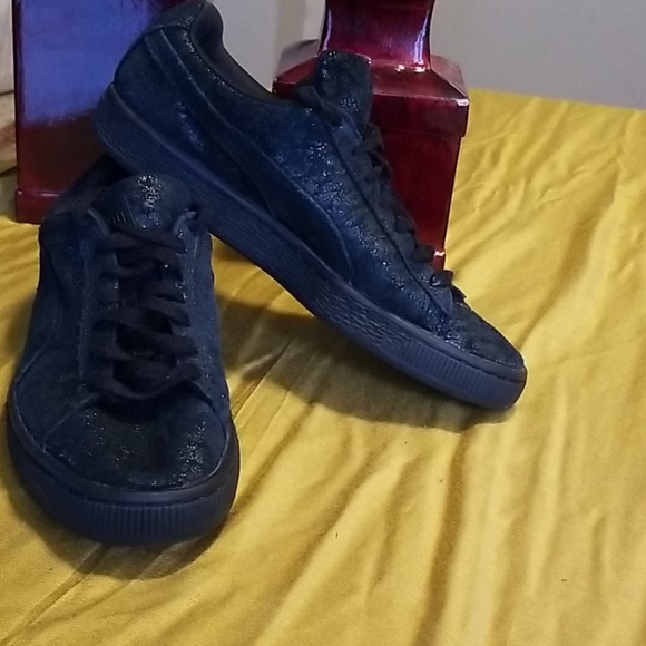 Puma - Picture 1 of 4